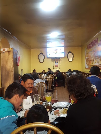 Photos of Pizzeria El Mana