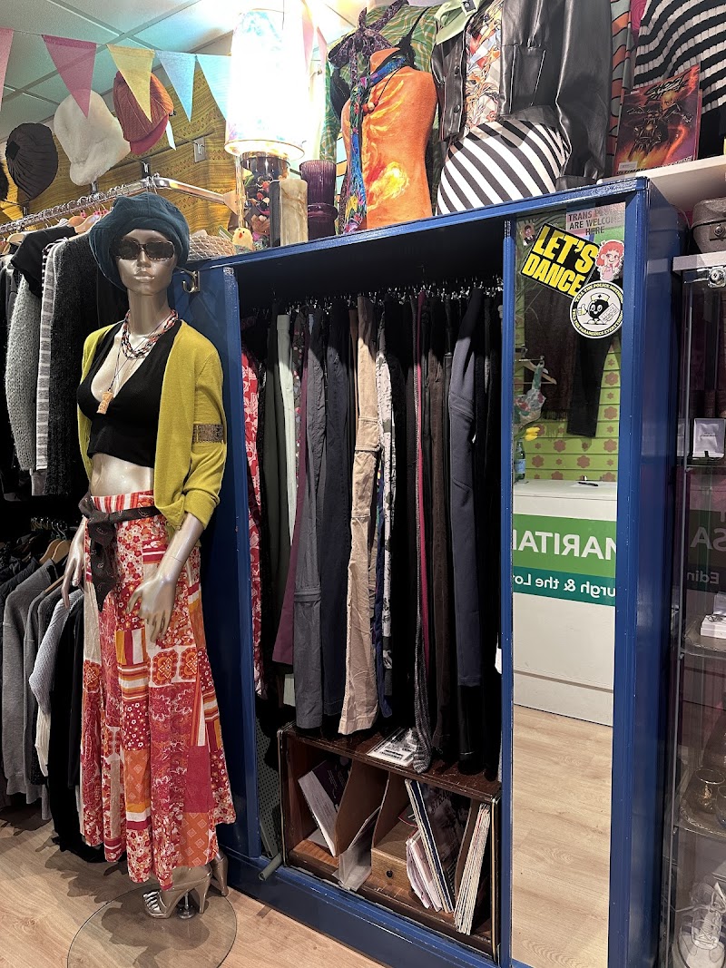 Charity Shop - Samaritans of Edinburgh and the Lothians photo 2
