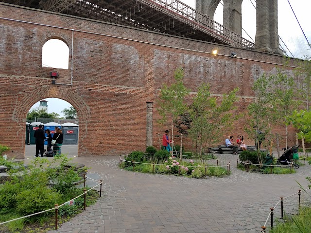 Empire Fulton Ferry