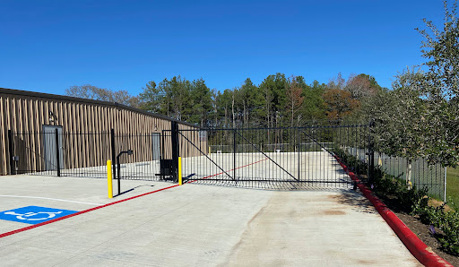 Contrade Self Storage - Visual