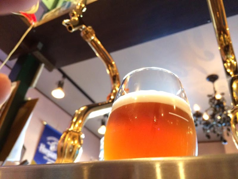 アオイビール併設ビアレストラン〜BEER GARAGE ビアガラージ 〜