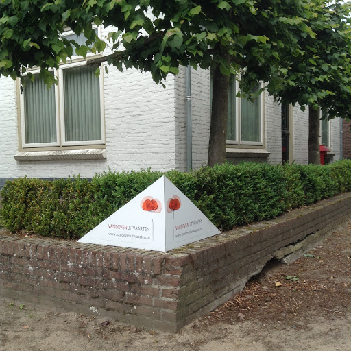 van de ven uitvaarten - Thumbnail