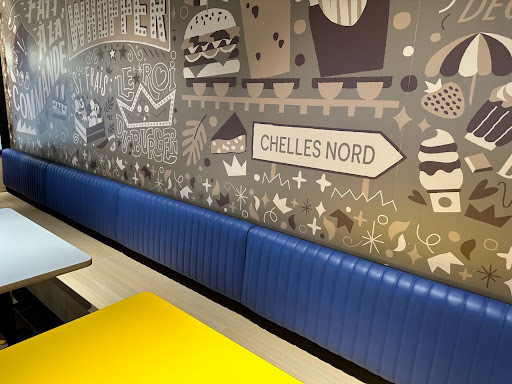 Photo 8 - Burger King