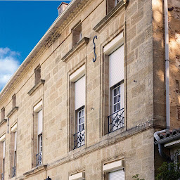 Photo n°4 de Art et Fenêtres à La Chapelle-Saint-Aubin (Magasin de stores et de rideaux)