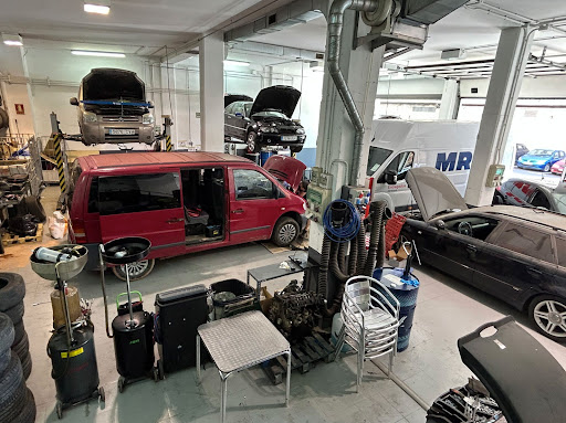Talleres almacar, Motrio Logo