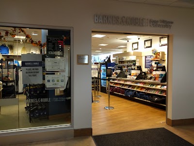 Barnes & Noble at Roger Williams University Bookstore