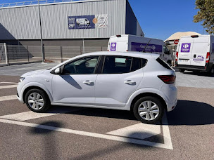 Photo n°15 de Carrefour Location à Laon (Agence de location de fourgonnettes)