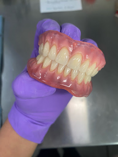 Clínica dental Río Nilo 3625 - Thumbnail
