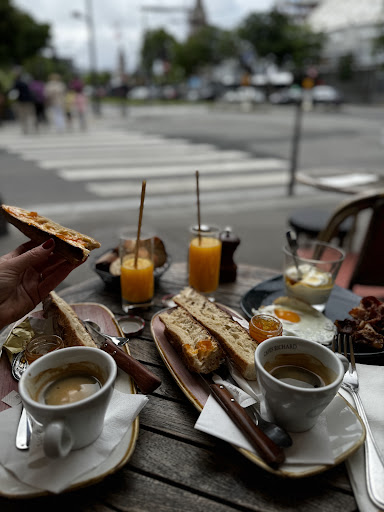 Café Eugène - Thumbnail