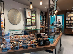 Photo n°3 de Jeff de Bruges à Paris (Boutique d'articles de mariage)