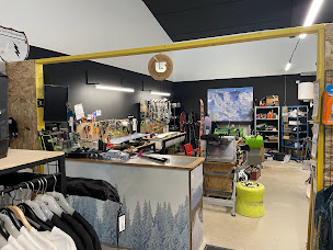 Photo n°19 de Les Pieds dans l’Eau à Jurançon (Magasin de surf)