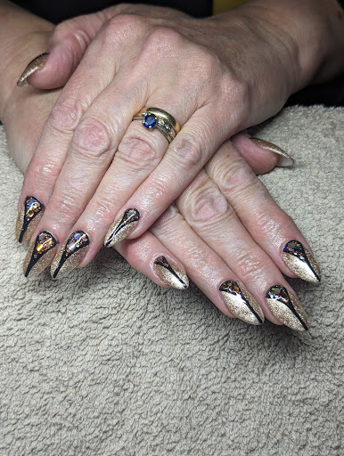 All That Sparkles - Nails by Kim Shenton - Thumbnail