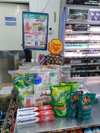 Photos of Indomaret Dr. Angka