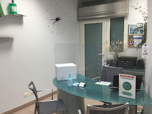 Photo n°5 de DR ANSELMI JEAN-MICHEL - dentiste à Marseille 13è à Marseille (Dentiste)