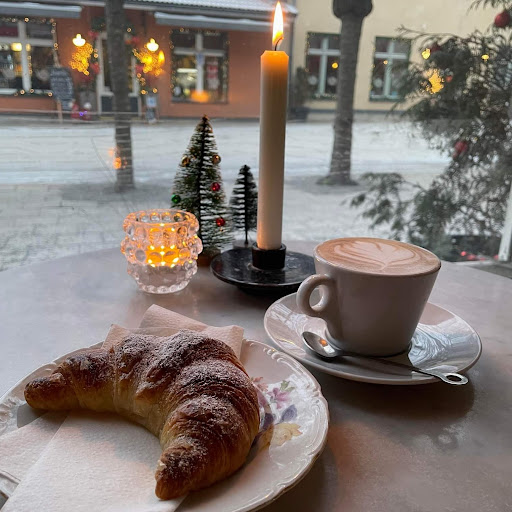 Walter Kaffebar Gallery - Sweden