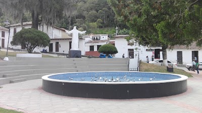 Photos of Tona Main Park