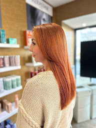 Photo n°9 de Gomina Coiffure Pont de Briques à Saint-Étienne-au-Mont (Salon de coiffure)