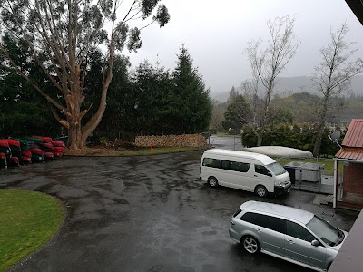 Photos of Canoe Safaris Lodge & Whanganui River Tours