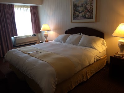 Photos of Stonehill Hotel Cleveland-Eastlake