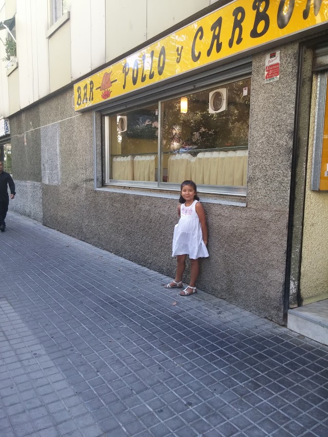 Pollo y Carbón