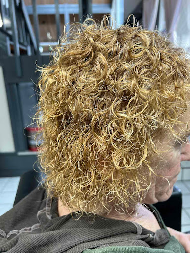 Susan Hair Salon - Thumbnail