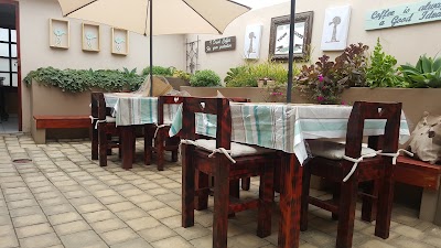 Photos of Windmill Caf&eacute;