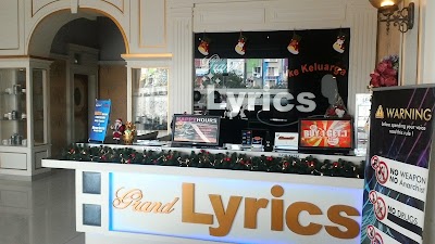 Photos of GRAND LYRICS Karaoke Family