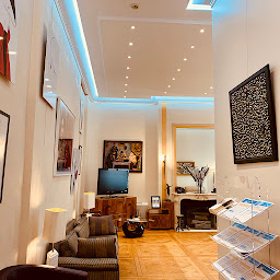 Photo n°3 de Clinique Eiffel Paris - Chirurgie et médecine esthétique près du Trocadéro à Paris (Chirurgien plasticien)