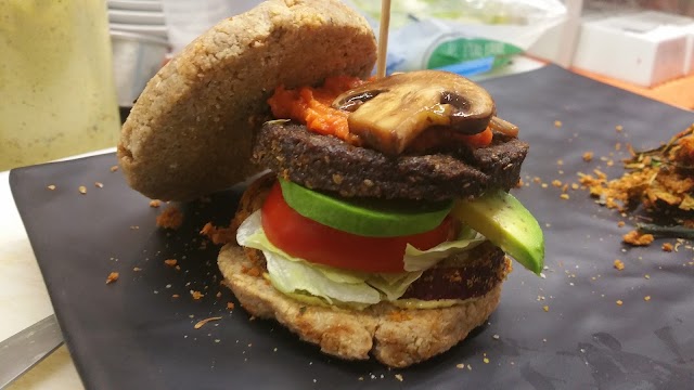 Libreria Mangiaparole | mangi e leggi