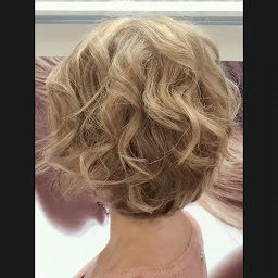 Photo n°17 de Axelle B. Coiffeur à Salon-de-Provence (Salon de coiffure)