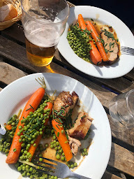 Photo n°1 de LE CHIEN DE LA LUNE à Paris (Restaurant français)