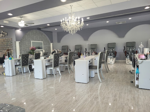 Divana Nails & Spa Gallery - United States