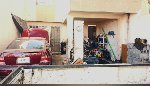 Servicio Automotriz "LOS MECÁNICOS"