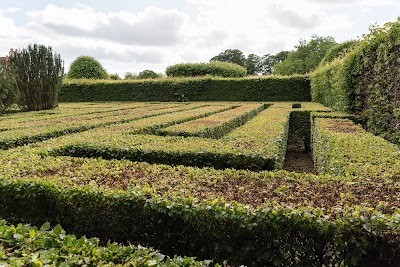 Photos of Egeskov Park and Gardens