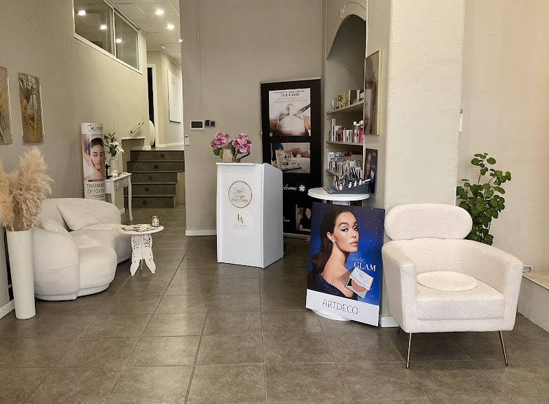 La Agoa beauty clinic