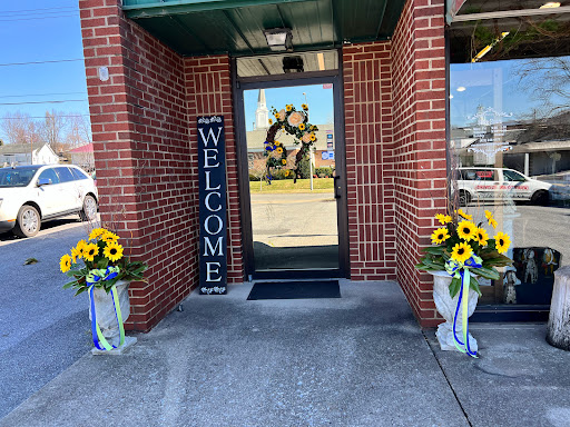Downtown Flowers And Gift Shop LLC - Kingsport Florist