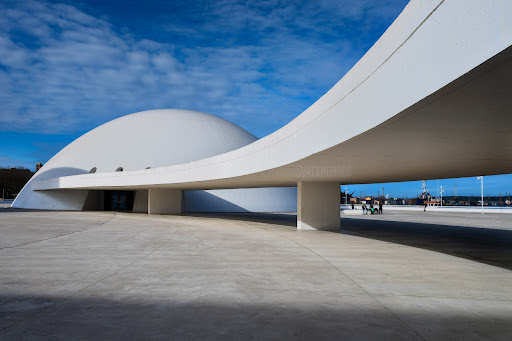 Oscar Niemeyer International Cultural Centre - Thumbnail