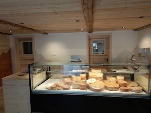 Photo n°25 de La Ferme De La Lanche GAEC à Abondance (Magasin de produits de la ferme)