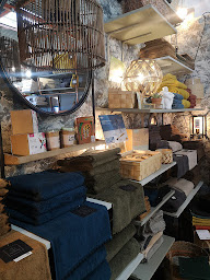 Photo n°9 de Hémisphère Sud Laval | Meubles, canapés et décoration à Saint-Berthevin (Magasin de canapés)