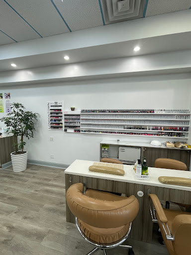 Nail Plaza & Spa Gallery - United States