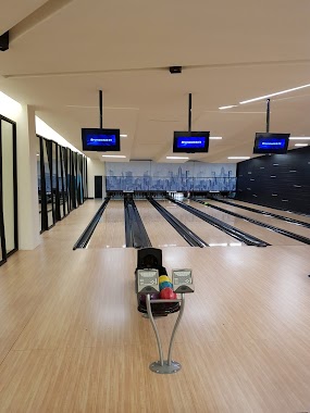 Bowling City, Author: عبدالخالق ال حسان