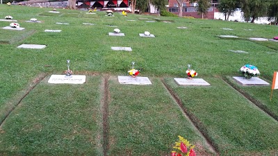 Photos of la Colina funeraria Garden