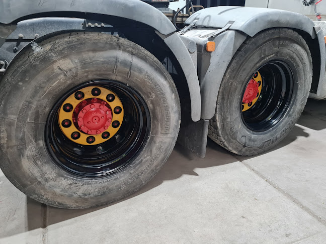Wulkanizacja Serwis maszyn budowlanych PIT STOP - Sklep z oponami i felgami