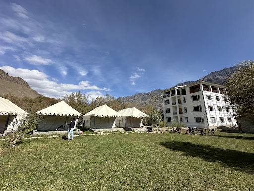 Hotel and resort post image