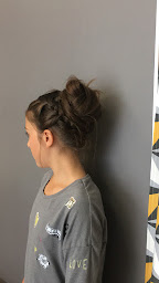 Photo n°37 de La Tête A L'envers à Gragnague (Salon de coiffure)