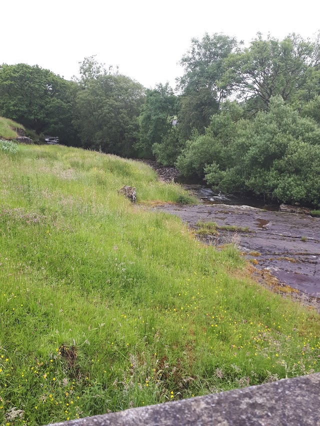 Henrhyd Waterfall