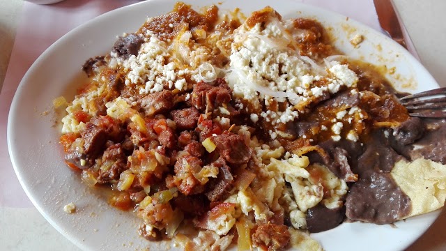Los Almuerzos
