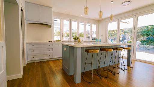 New edge kitchens - Thumbnail