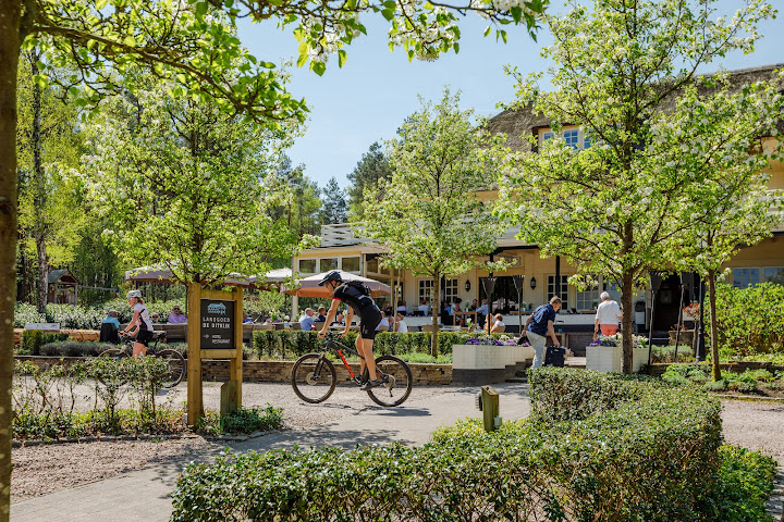 Landgoed De Uitkijk by null