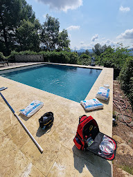 Photo n°2 de Maintenance Piscine 13 à Marseille (Service de réparation de piscines)